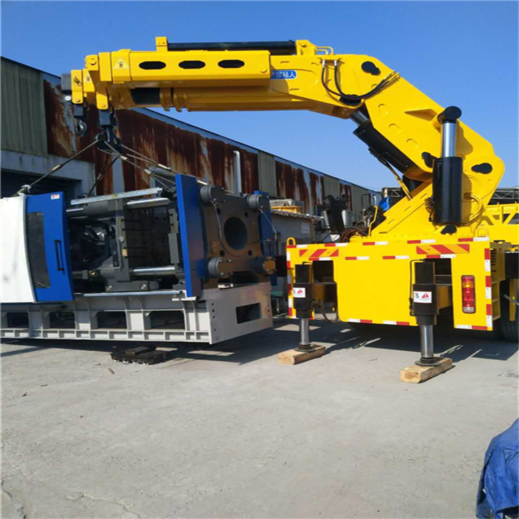 南京雨花台 大吨位折臂吊出租费用解析：一小时租赁多少钱