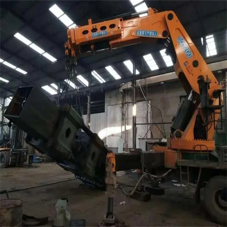 南京雨花台130吨折臂吊车出租吊机租赁附近电话