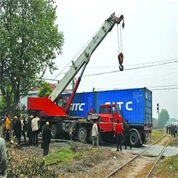南京雨花台如何快速找到附近的吊车救援公司